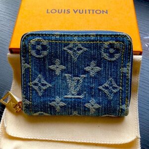 🌸🌸LIMITED🌸🌸 Louis Vuitton Denim Zippy Wallet